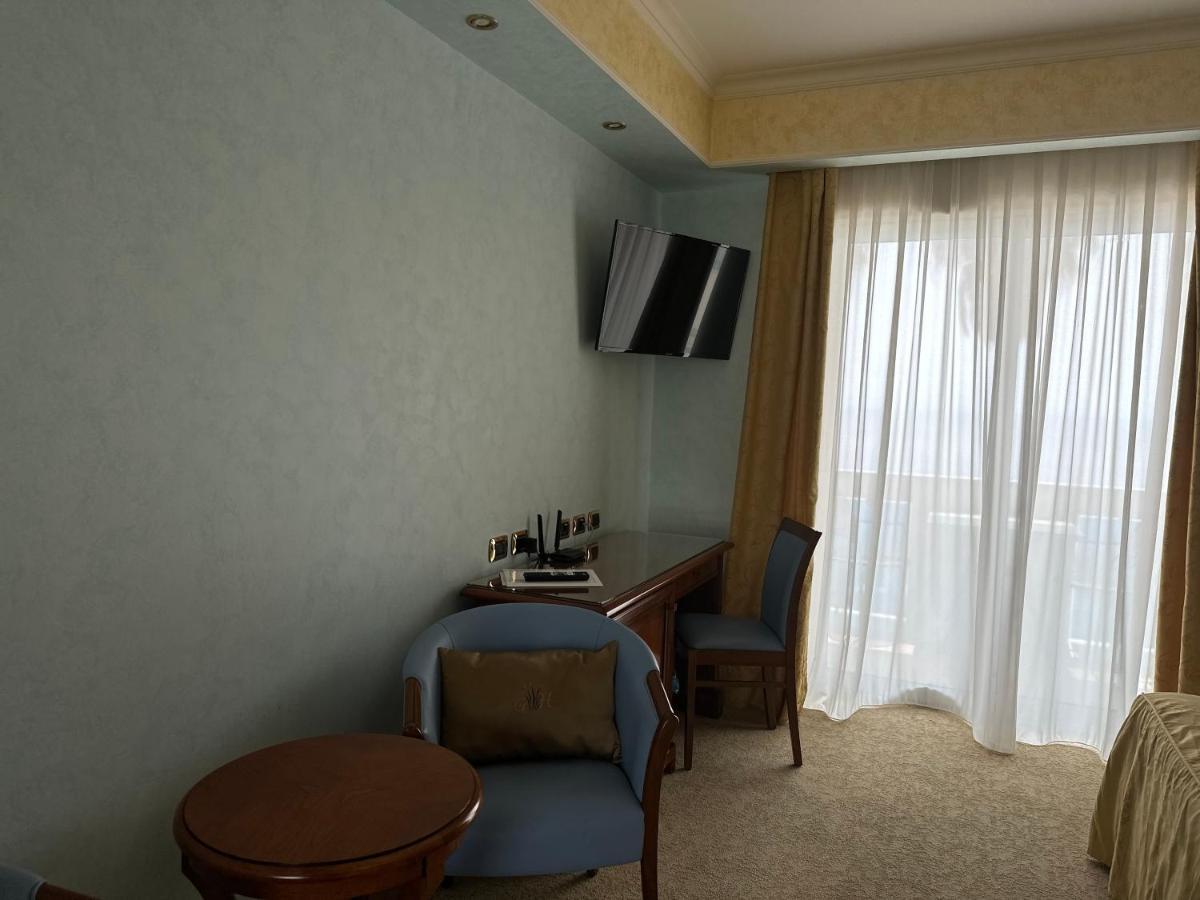 Gardenia Hotel Lazzaro エクステリア 写真