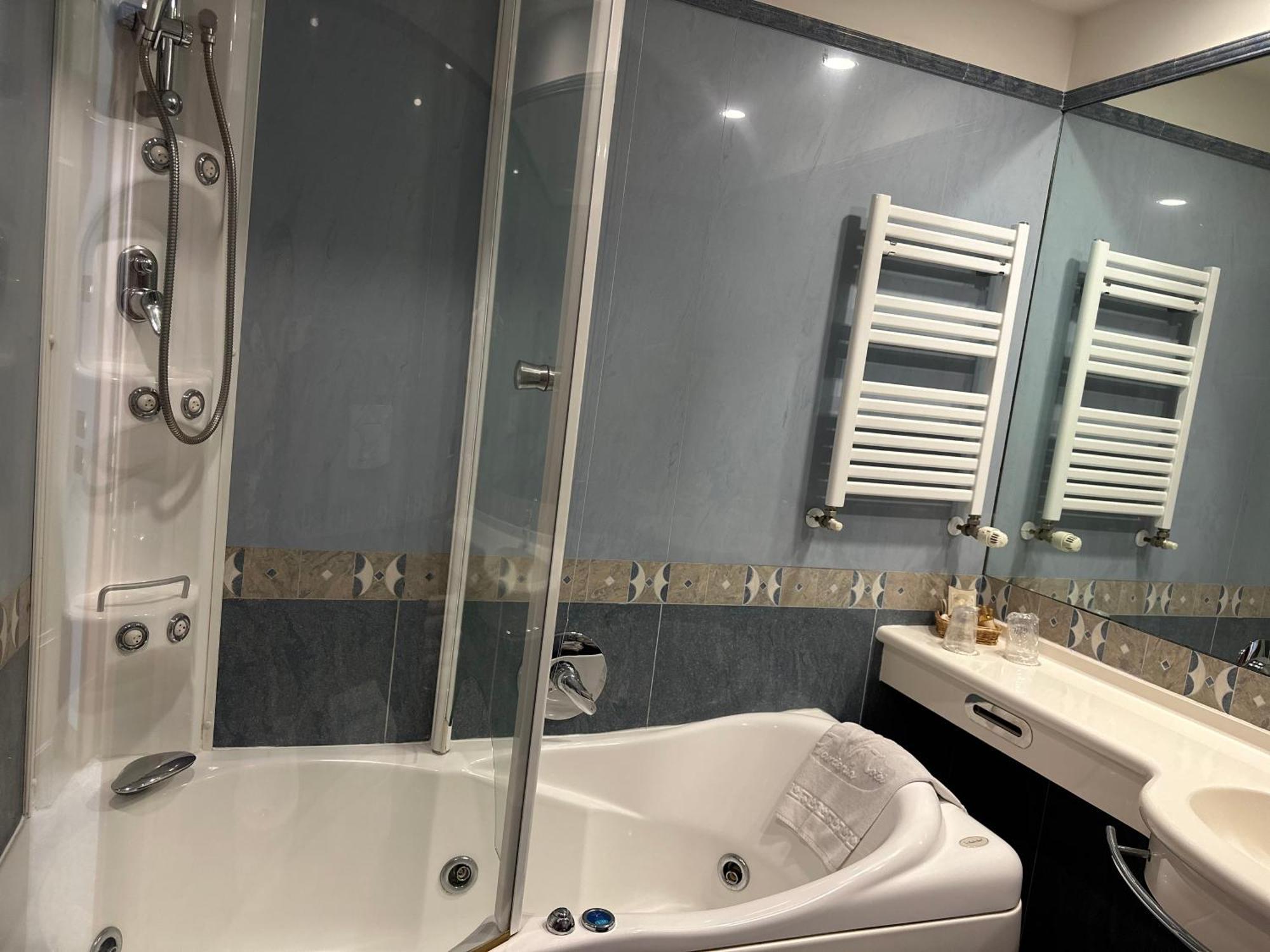Gardenia Hotel Lazzaro エクステリア 写真